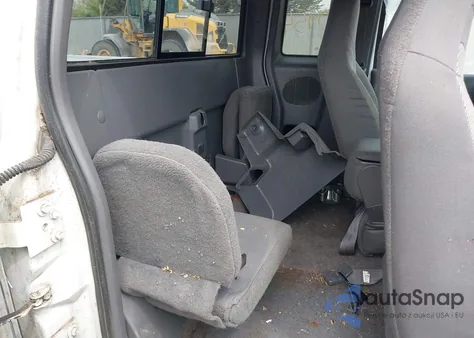 2000 Ford Ranger Xlt from USA, damaged, VIN 1FTZR15X3YPC05968